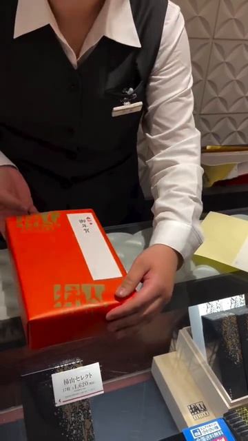 Японский метод упаковки подарков, сохраняем к Новому году