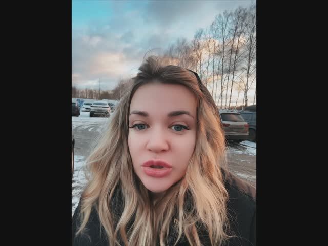 Мне нарастили такие длинные РЕСНИЦЫ 😱😱😱 мукбанг в ресторане !🎂☕️🍺🍑🍸🍩 Отмечаем 🥳🥳