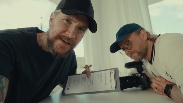 Сто лет камер в одной комнате