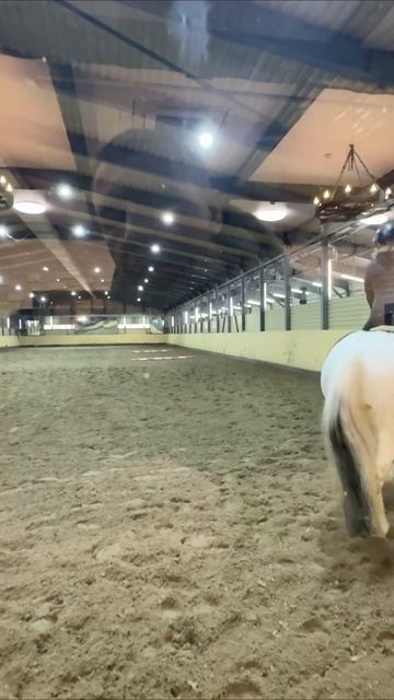 Белая лошадь #пеллеты