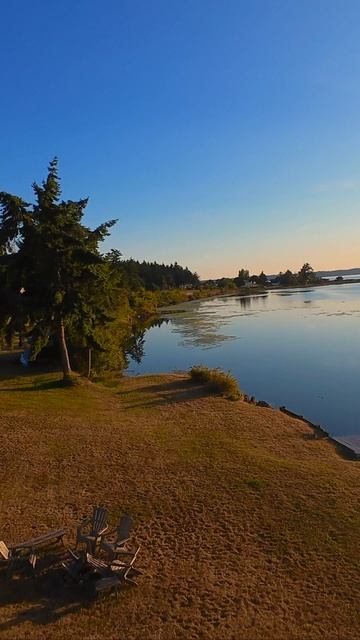 Остров Лопес с высоты — спокойный, открытый и по-настоящему красивый.