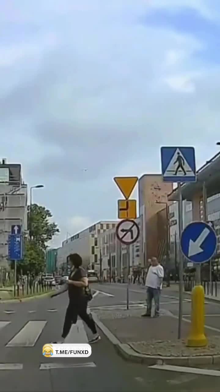 Не решительный😆