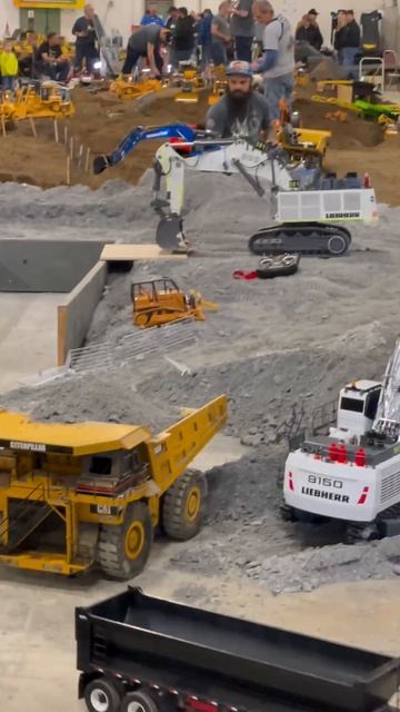 VID_20251213_233100_357.mp4