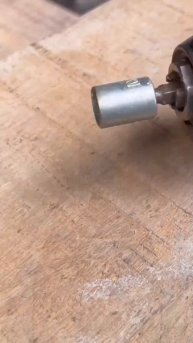 Как просто закрутить винт с крышкой.