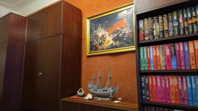 Лисичанская 8