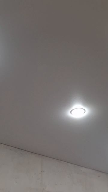 белый матовый натяжной потолок