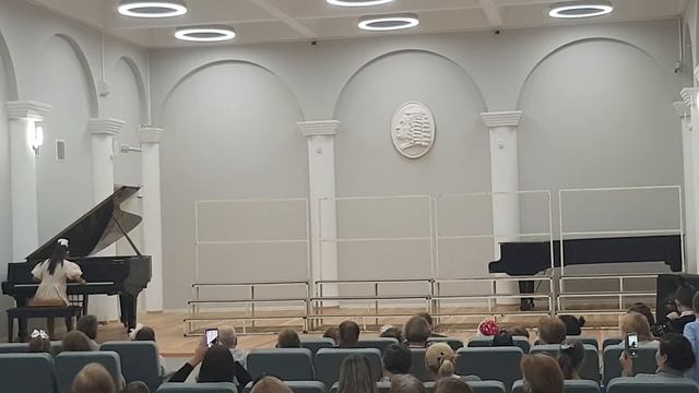 Новогодний концерт хора. ДШИ им. Баха, инструментальное отделение. 22.12.2022.