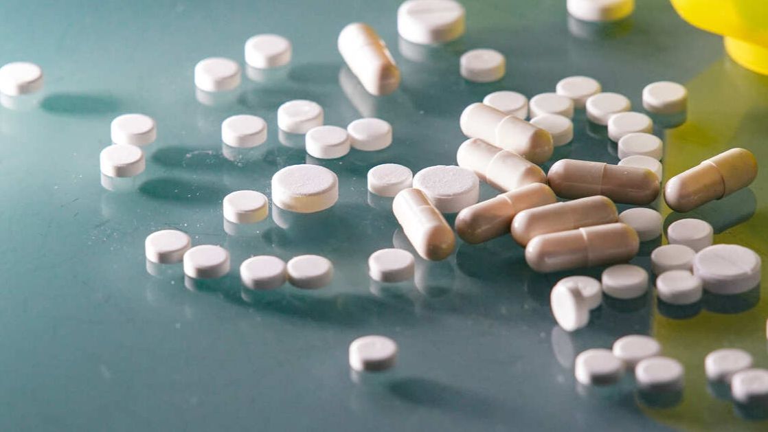 13 человек умерли из-за поддельных обезболивающих