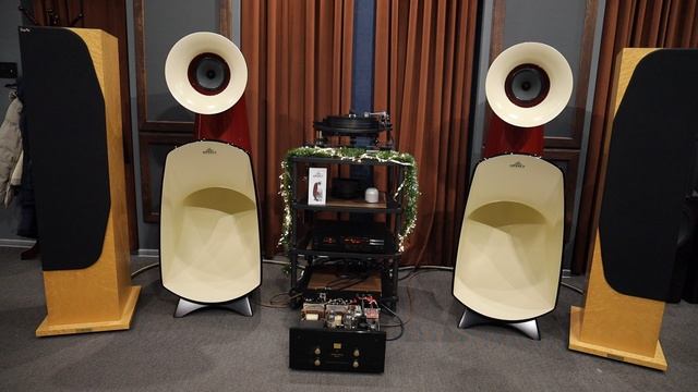 Молодой Челентано на Оперли с Мейшу