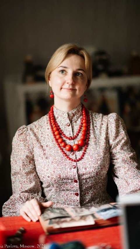 ИЗ КАКИХ ЧУДЕСНЫХ СКАЗОК