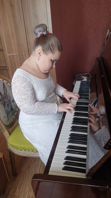 Чайковский - Старинная французская песенка. Алиса Зорева 2 класс.