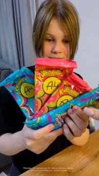 АДВЕНТ-КАЛЕНДАРЬ ДНЯ 14: ЦЕЛАЯ КОРОБКА ВКУСНЯШЕК А4!👀😂 Хочешь такой же? Найдешь их в Магнит👌