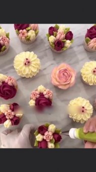 +200 000 ₽ в месяц на съедобных букетах, которые делают прямо на кухне.
Кексы, которые выглядят как