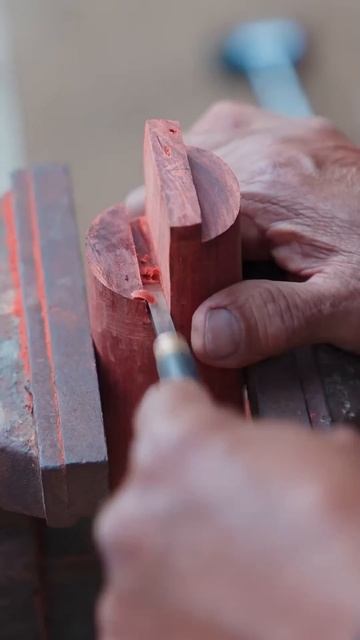 Никакого клея, шурупов, гвоздей или скоб - это просто отлично!