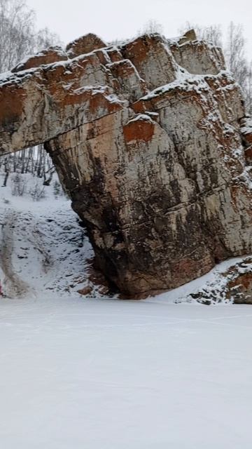 Скала Каменные Ворота