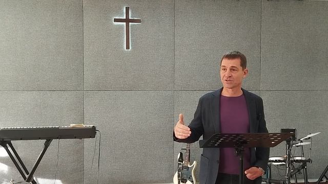 Истинное и ложное / Денис Черноскутов/