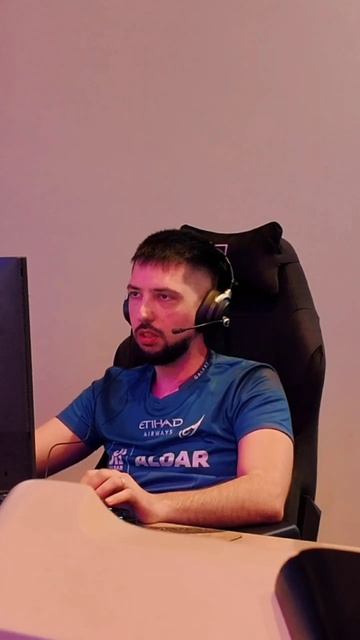 На арене уже горячо благодаря MOBA PC🔥