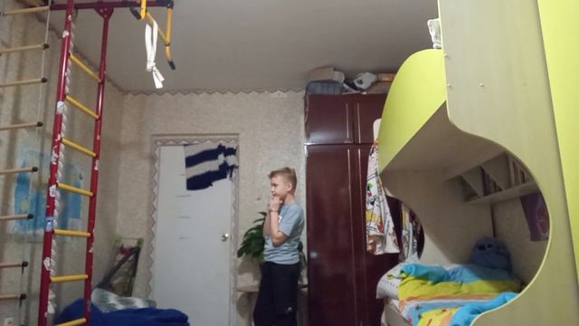 попал в майнкрафт на 5 лет