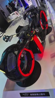 Лайтцикл из фильма Tron : Ares | 📍 Japan Mobility Show 2025