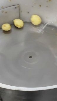 Мойка картофеля #процесс #мясо #овощи