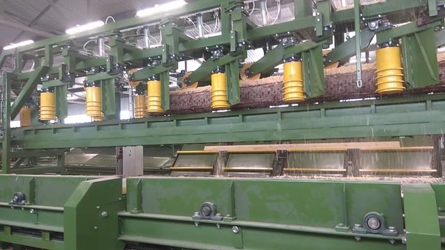 Брусовальный станок с брусоотделителем (30 м/мин)