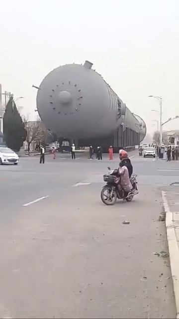 Болт который ложил на работу