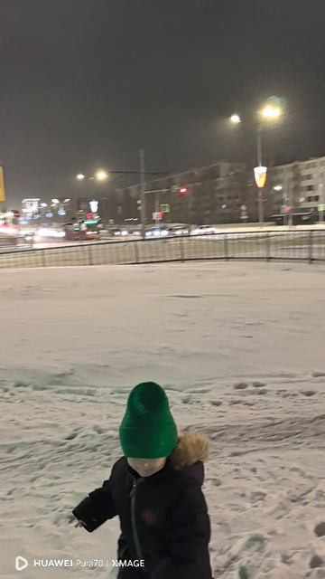 Россия ждала снега, а погода дала все сразу