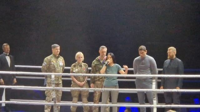 Мара вместе с бойцами 123 Бригады "Самарканда" открывает вечер боев!