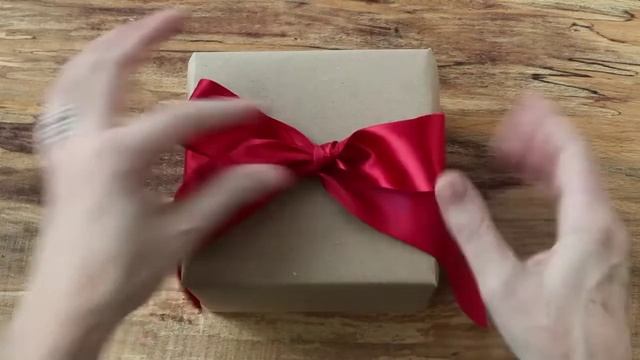 Идеальный бант для подарка за 1 минуту
