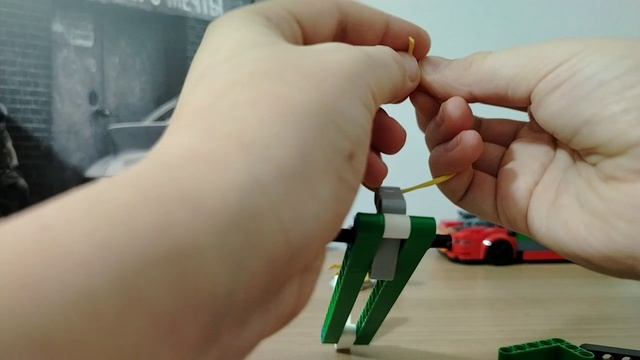 Как сделать пистолет который стреляет резинками