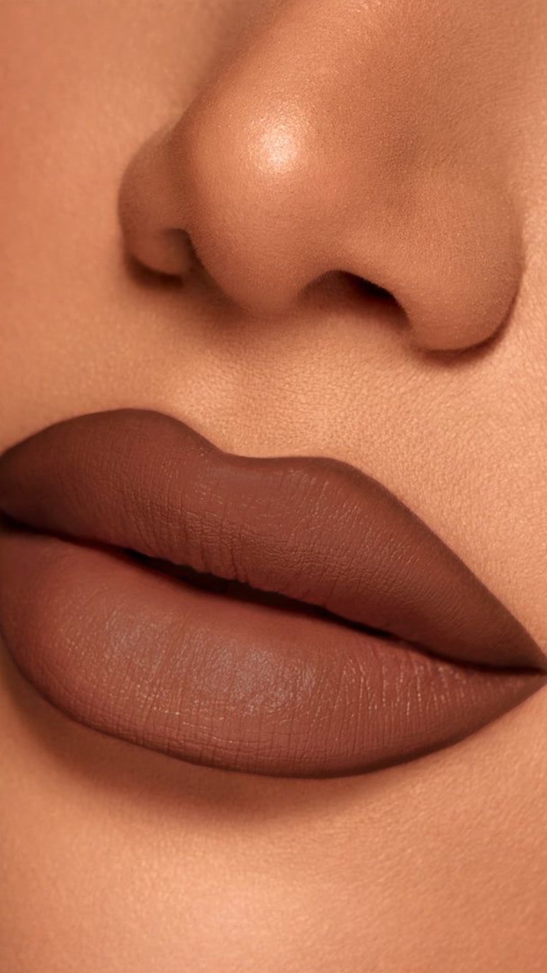 ТУТОРИАЛ НА МАКИЯЖ ГУБ