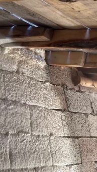 Нанесение утеплителя вызывает настоящий интерес. Материал для утепления по внешнему виду похож на...