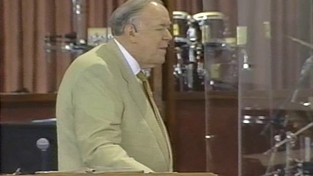 Kenneth E Hagin - Holy Ghost Meetings -1998 - 101598 Jackson MS