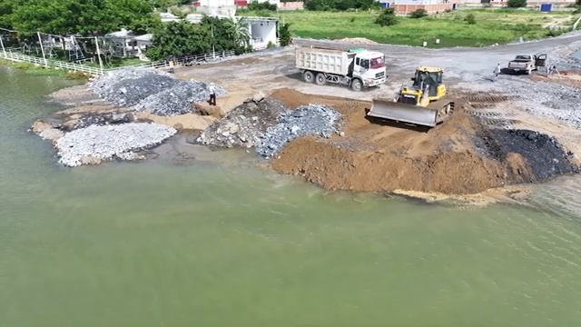 Ух ты!!Сегодня утром земля просела! Снова съезжаем вниз, Восстанавливаем ее с помощью грузовиков