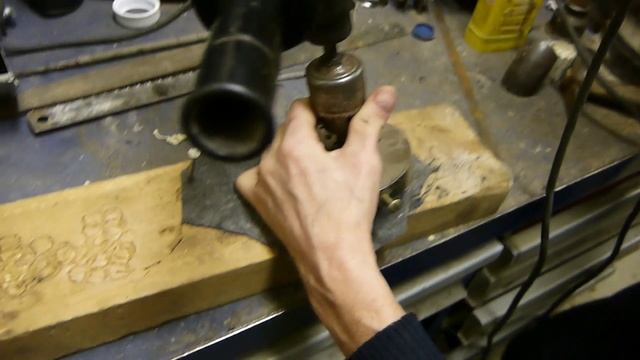 Приспособление Жук 2 для вырезки прокладок за один ход.