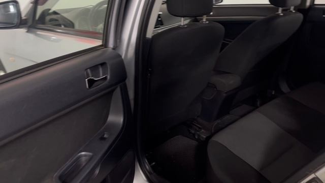 Mitsubishi Lancer 00547