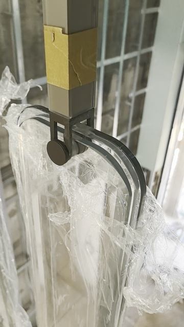 AIP.
Волшебные перилла в процессе монтажа.