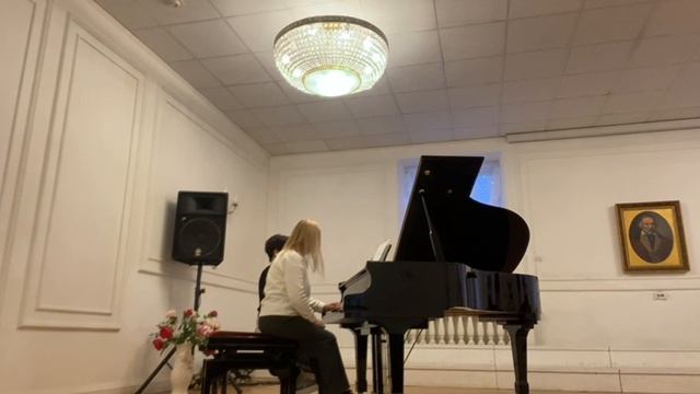 А.Дворжак "Славянский танец" ор.72, №2