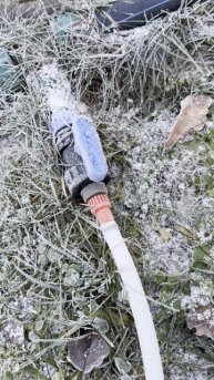 Как не разморозить трубы зимой на даче