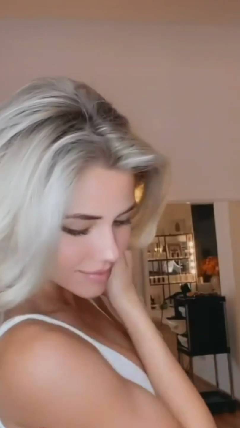 Пчела — Девочка из Сибири @pchela-music #пчела #девочкаизсибири #pchela #хит #новыйальбомпчелы