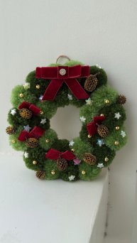 мастер-класс по изготовлению венка из пушистой пряжи🌲🌲🌲