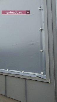 Ставим огромные мягкие окна и двери на веранду барнхауса. #тентнадодедовск #веранда #мягкиеокна