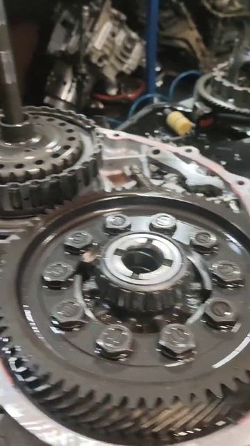 A4CF Хендай Солярис разрушение подшипника паразитной шестерни.