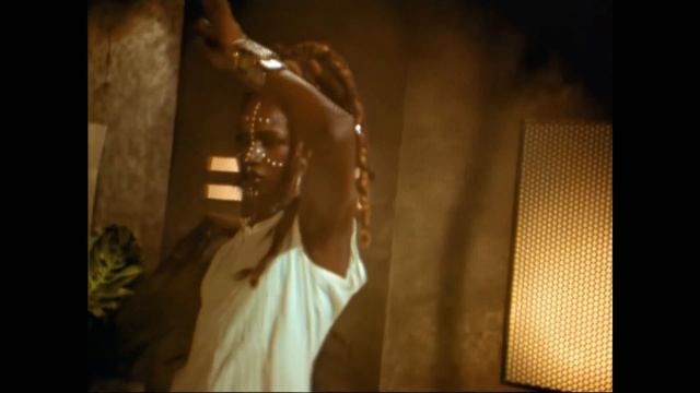 Tarkan - Bu Gece (Kır Zincirlerini)