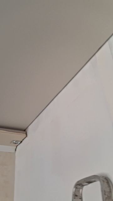 107512.mp4бежевый матовый потолрк