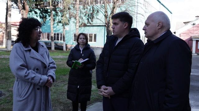 Дмитрий Хмелько оценил продукцию ряда промпредприятий Армавира