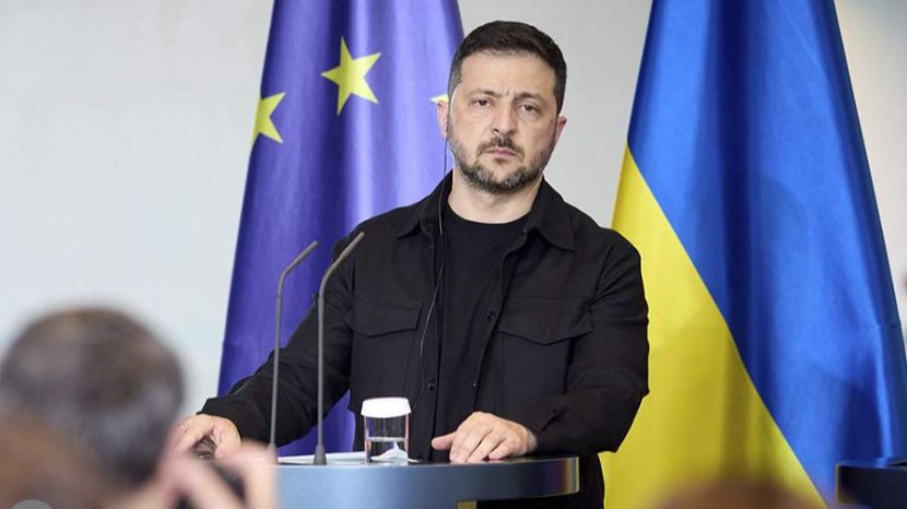 Зеленский заявил об отсутствии желания держаться за кресло президента Украины