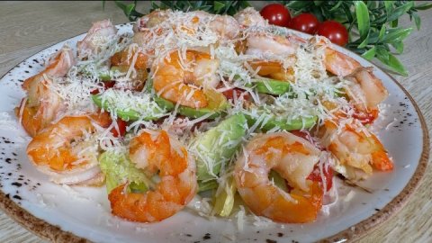 САЛАТ из креветок и авокадо...🥗🍤🥑🎄😋 Рецепт ⤵️