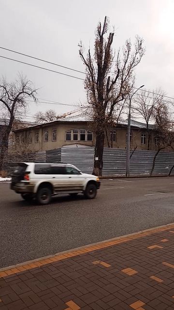 Ремонт или снос исторического здания гостиницы Жетысу в Алма-Ате #казахстан