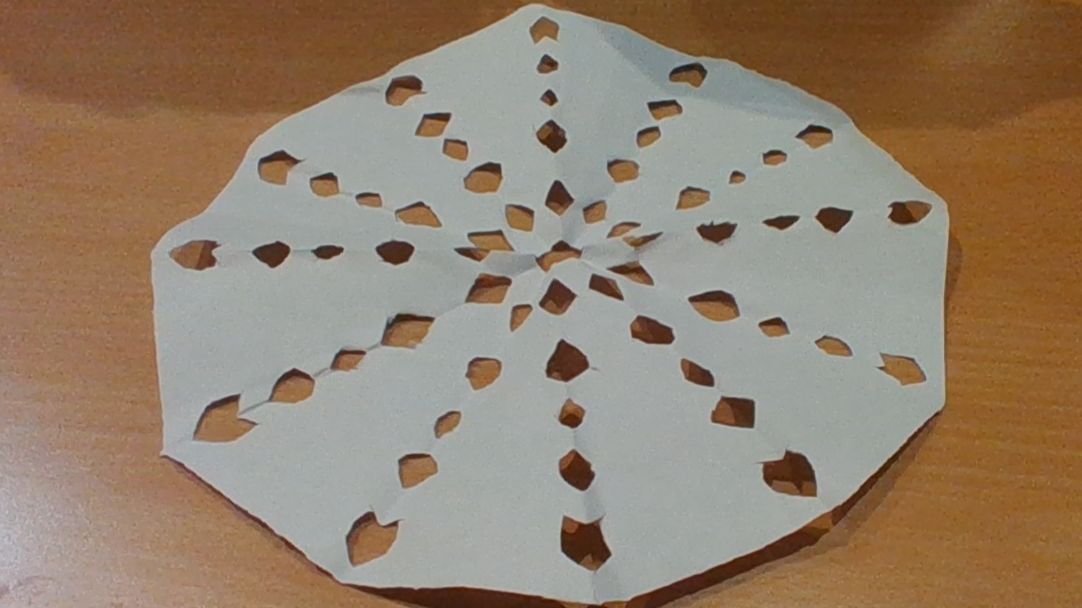 Как сделать снежинку из бумаги а4